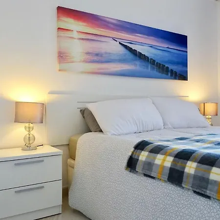 Centre Vacation ! With Sea And Mountain Views In The Heart Of *
